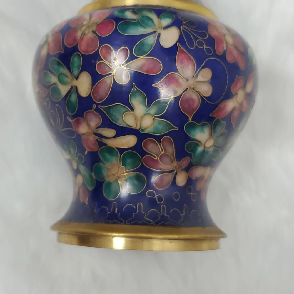 Vintage Cloisonn Vases Set 2 Red Blue Robert Kuo's Chinese metal Enamel Floral